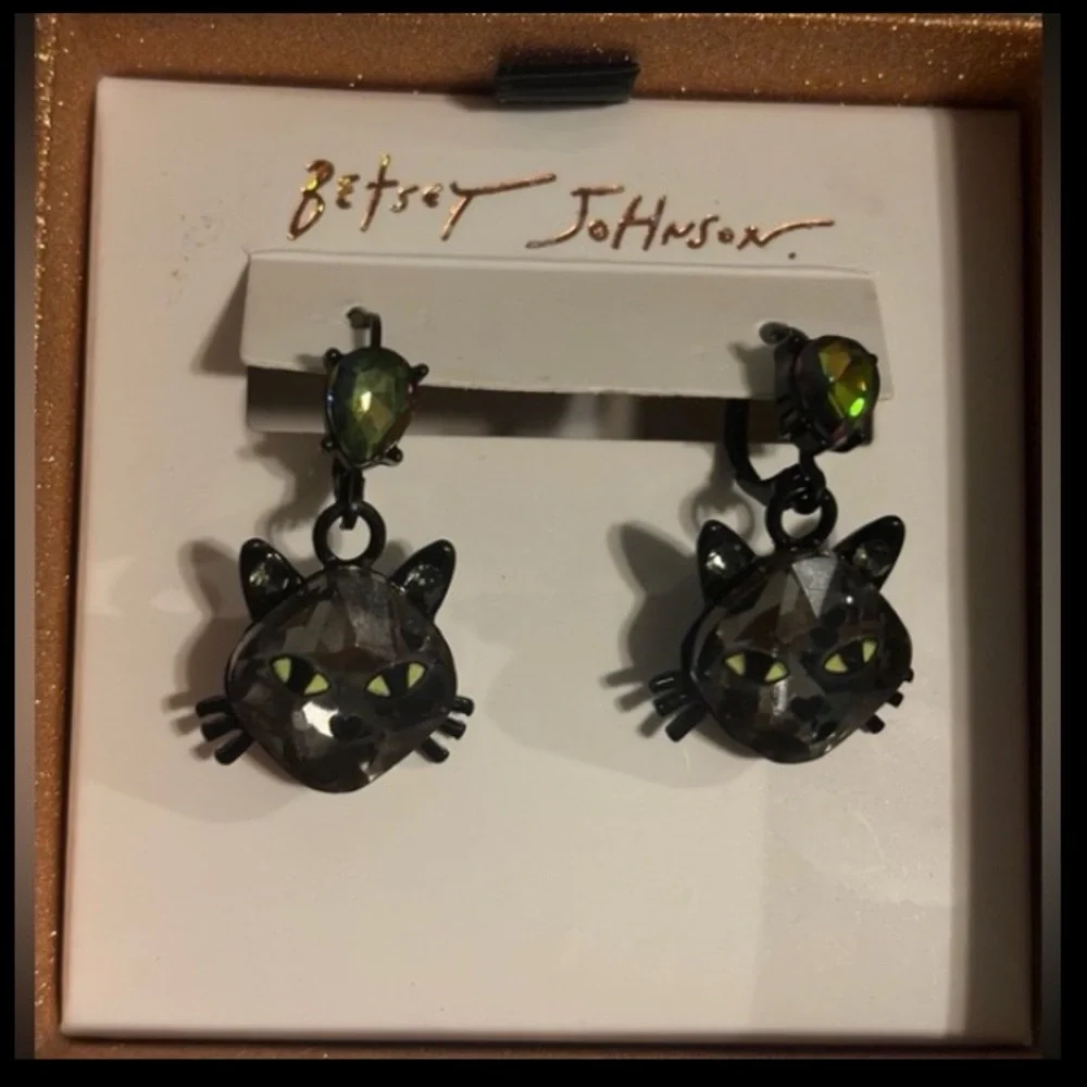 BETSEY JOHNSON Halloween Angular Cut Sparkling Black Cat Drop Earrings NEW NWT